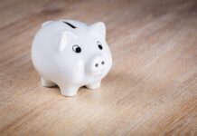 Jak zaoszczędzić miejsce w szafie? Jak zaoszczędzić miejsce w szafie?