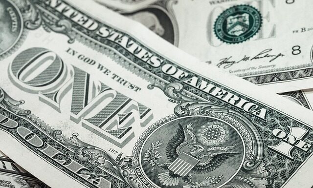 Jak zrobić papierowy Topper na tort?