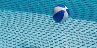 Czy chlor wyczyści wodę w basenie? Czy chlor wyczyści wodę w basenie?