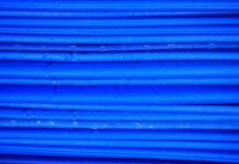 Jak zachęcić 2 miesięczne dziecko do leżenia na brzuchu?